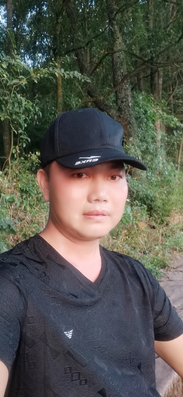 郑哥的第一张照片--怀化闪婚服务中心
